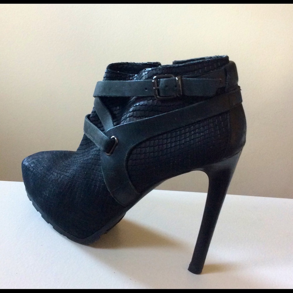 Guess Boots
